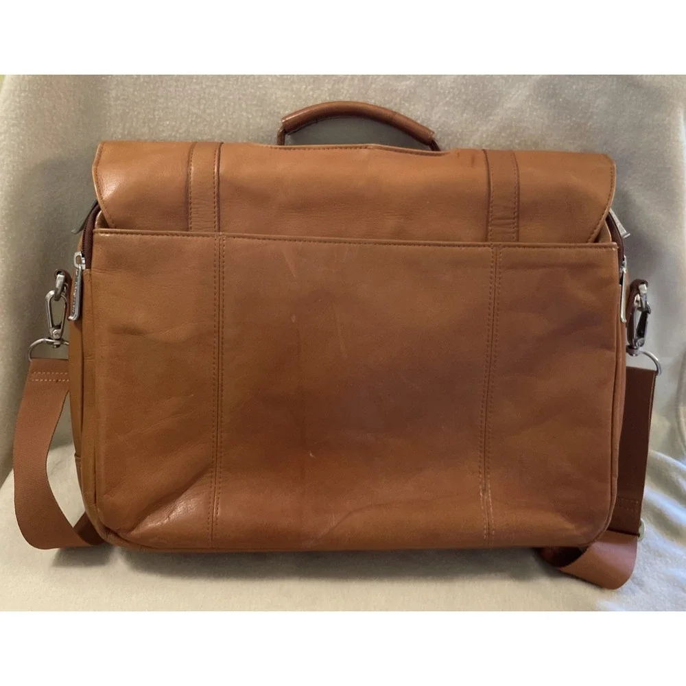 Kenneth Cole Reaction Carmel Leather Multiple Pocket Messenger Laptop Briefcase